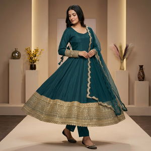 Ensemble Anarkali brodé bleu sarcelle avec dupatta pour femme – Tenue traditionnelle indienne et pakistanaise pour mariage, coupe ample longueur ras du sol - Product Image 1