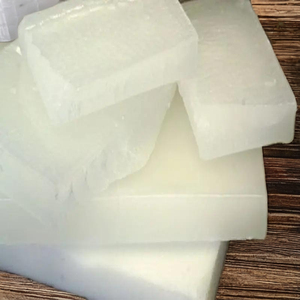 Fabrication professionnelle <span class=keywords><strong>de</strong></span> bougies en cire <span class=keywords><strong>de</strong></span> <span class=keywords><strong>paraffine</strong></span> 56 58 60 entièrement raffinée en usine chinoise - Product Image 1