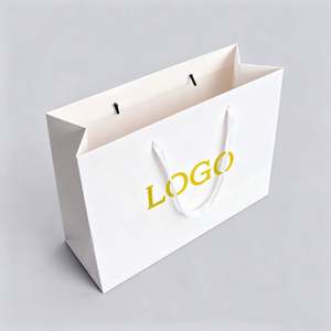 Sac en papier écologique de luxe pour boutique, avec logo de marque élégant imprimé, logo personnalisé, sacs cadeaux blancs, poignées en ruban laminé - Product Image 2