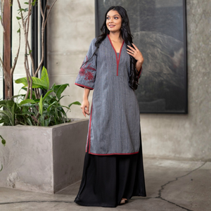 Venta al por Mayor de Ropa Elegante de Moda, Kurta de Lino Negro Premium con Bordado en las Mangas - Product Image 4