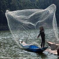 Filet en fonte avec longue ligne de main en poly tressé parfait pour une utilisation en eau salée filets de pêche en plein air