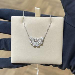 Collier pendentif fin en argent pur S925 avec diamants complets en forme d'éventail, style princesse élégant, chaîne de clavicule polyvalente - Product Image 2