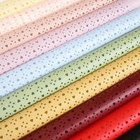 Nouvel Arrivage Papier d'Emballage Floral Imperméable à Motif Cœur Creux Série Yuxin pour Bouquets Vente en Gros