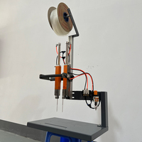 Machine automatique pneumatique de fabrication d'agrafes métalliques élastiques pour l'étiquetage des jouets et des emballages