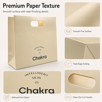 Tas Kertas Putih Custom, Finishing Halus, Pegangan Die-Cut & Alas Lipat untuk Branding Premium