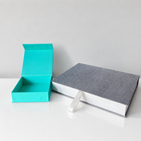 Caja de Regalo Magnética de Papel con Tapa Estilo Libro y Cinta Decorativa, Recubierta con Tela Premium, para Empaque de Regalos de Whisky y Licores