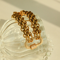 Bracelet YF3811 tendance en acier inoxydable plaqué or 18 carats, hypoallergénique, à trois couches, avec fermoir en zircon et chaîne épaisse tressée