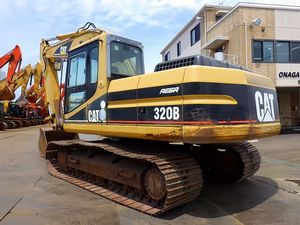 รถขุดตีนตะขาบ CAT 320B มือสอง สำหรับงานก่อสร้างและงานดิน - Product Image 1