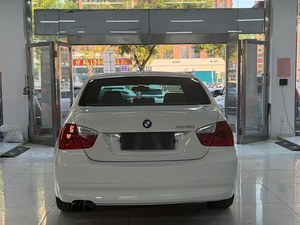 รถบีเอ็มดับเบิลยู 325i ปี 2007 เครื่องยนต์ 2.5 ลิตร L6 เกียร์อัตโนมัติ รถเก๋ง – รถสปอร์ตสุดคลาสสิกหรูหรา ขับเคลื่อนล้อหลัง ผลิตในเยอรมนี สำหรับส่งออก - Product Image 5