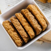 Délicieux Biscuits Croustillants à la Noix de Coco Cuite au Four du Vietnam 100g pour Enfants, Personnes Âgées et Adolescents