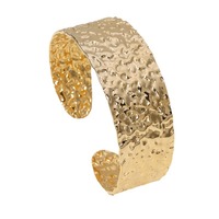 Manchette pour femme en acier inoxydable et acier au titane pour bracelet Design de mode avec large bande d'ouverture à texture de marteau irrégulière