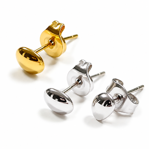 Boucles d'oreilles ovales bombées en acier inoxydable, plaquées or 14 carats sous vide, options de couleurs or et argent, 5,2 x 3,8 mm - Product Image 1