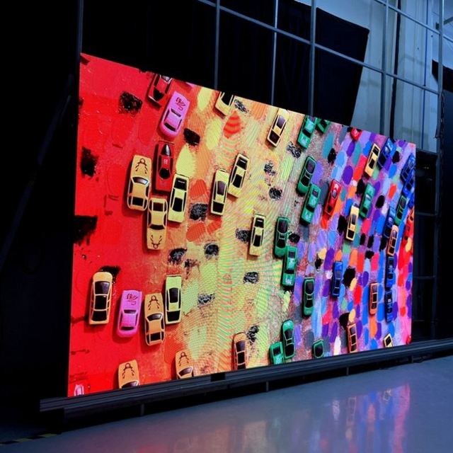 High Brightness P1.25 Fine Pitch LED 3840Hz COB LED Panel Indoor Outdoor LED Video Wall Digital Poster Graphics Animation Retail
