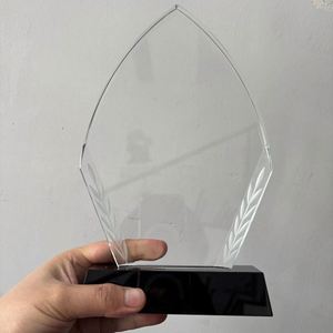 Wholesale Custom Crystal Trophy <b>Leaf</b> Design Glass Award with Black Base for Sports Business - Product Image 1