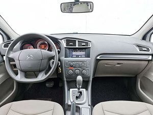Voitures d'<span class=keywords><strong>occasion</strong></span> Citroën <span class=keywords><strong>C4</strong></span> Berline Conduite à Gauche Automatique Traction Avant 1.8L Faible Kilométrage Sans Accident Vente en Gros à l'Export 2013-2016 - Product Image 6