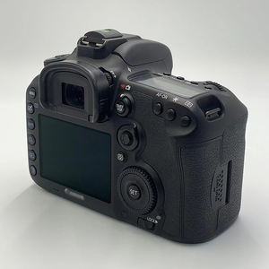 Appareil Photo Professionnel d'Occasion en Gros pour <span class=keywords><strong>Canon</strong></span> <span class=keywords><strong>7D</strong></span> <span class=keywords><strong>Mark</strong></span> <span class=keywords><strong>II</strong></span> 7D2 DSLR Appareil Photo Numérique Hybride Original d'Occasion pour Studios Numériques Boîtier Nu - Product Image 4