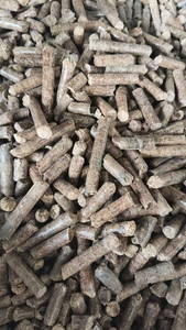 Granulés de <span class=keywords><strong>bois</strong></span> en gros à prix avantageux - Granulés de <span class=keywords><strong>bois</strong></span> de qualité supérieure A1 6mm-8mm à vendre, combustible biomasse - Product Image 4