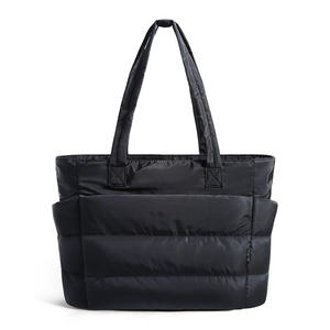 กระเป๋าโท้ทสะพายไหล่ใบเดียวขนาดใหญ่สำหรับผู้หญิง มีช่องใส่ของหลายช่อง เหมาะสำหรับการเดินทางแบบสบายๆ พกพาสะดวก คุณภาพสูง - Product Image 1