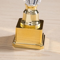Trophées de basket-ball MVP en plastique personnalisés T27 pour la vente en gros