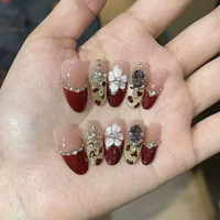 30 Unidades de Unhas Postiças Longas em Formato Amêndoa com Estampa de Listras, Poás, Laços 3D, Flores e Strass em ABS Reutilizáveis OEM