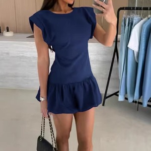 Nuova Collezione Primavera Estate 2026 Abbigliamento Donna Cross-border TkTemu Commercio Estero Europeo e Americano Tinta Unita Moda Corta - Product Image 4