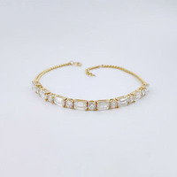 Elegante Bracciale Impilabile con Catena Cubana e Diamanti Smeraldo Taglio Smeraldo in Oro Giallo 18K con Diamanti Coltivati in Laboratorio per Donna - Vendita all'Ingrosso
