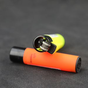 Bán buôn giá rẻ UV in ấn bơm lại cao su sơn gas nhẹ hơn biểu tượng tùy chỉnh bật lửa với hộp hiển thị - Product Image 4