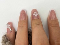 Faux ongles à presser de haute qualité avec colle, en boîte, style français, magnétiques, carrés, forme cercueil, à paillettes, artificiels - Prix de gros