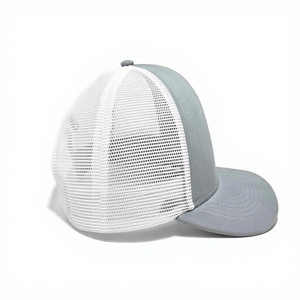 Casquette de camionneur à 6 panneaux structurée et respirante en maille blanche, fabriquée au Vietnam, avec logo et couleur personnalisés, pour adultes, usage décontracté et sportif - Product Image 4