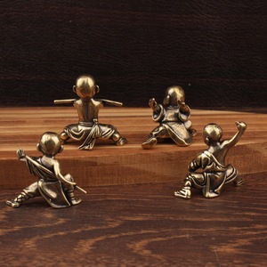 1 pièce Petite figurine de moine de Kung Fu en laiton, artisanat créatif, ornement en laiton - Product Image 3