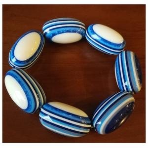 Bracelet de marque personnalisé de qualité supérieure fabriqué à la main en résine de couleur personnalisée bijoux de mode pour les femmes de l'Inde. - Product Image 3