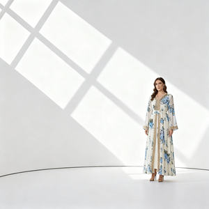 Robe Abaya élégante et modeste en polyester de couleur unie, sur mesure, pour femmes musulmanes, occasions spéciales, vente en gros - Product Image 1