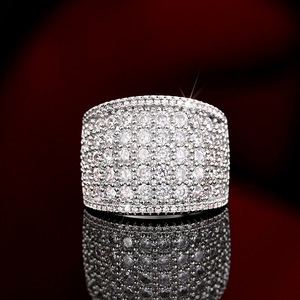 Anello da Donna Largo e Lucido, Design Elegante e Solido, Gioiello di Moda per Uso Quotidiano e Banchetti, Idea Regalo - Product Image 6