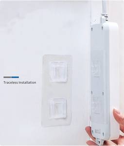 Gancho Adhesivo Doble Cara Impermeable, Removible, de Plástico Transparente, para Colgar en la Pared - Product Image 5