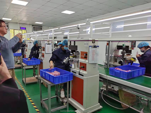 Faux ongles de luxe rose motif lapin, faits main de haute qualité, à presser, avec lapin pour Pâques - Product Image 6