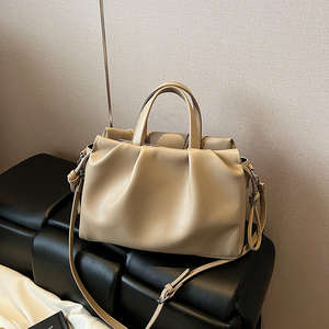 Nouveau sac à main pour femme durable, léger et pliable, en cuir PU de haute qualité et grande capacité, à porter à l'épaule. - Product Image 4