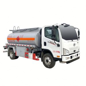 Nuevo Camión Cisterna de Combustible 4x2 de Fábricas Chinas al por Mayor, 6 Metros Cúbicos, 6000L, 155HP, Vehículo de Transporte de Líquidos Inflamables - Product Image 1