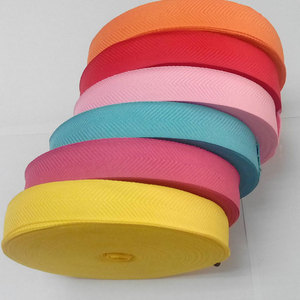 Sangles en nylon recyclé 100% certifiées GRS 25mm de large Herringbone Jacquard imperméable High <span class=keywords><strong>Polyester</strong></span> PP Webbing - Product Image 2
