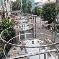 Cuve de mélange de liquides chimiques multifonctionnelle en acier inoxydable de 20 tonnes avec agitation électrique automatique et chauffage à la vapeur, 20000L
