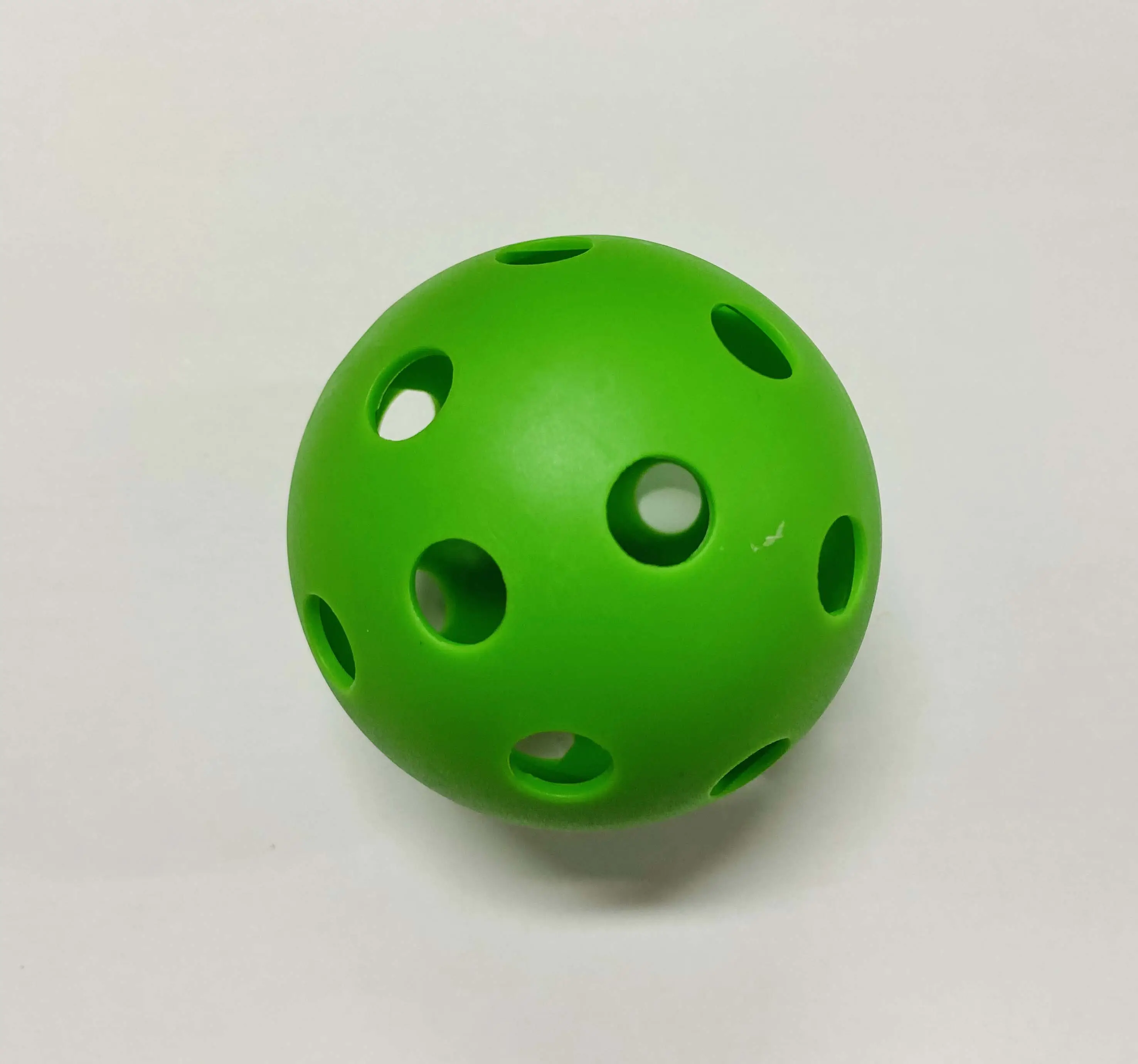 Factory Direct Sales Cheap Price Pickleballs Customized Multiple Colors 26 Hole Indoor Balls