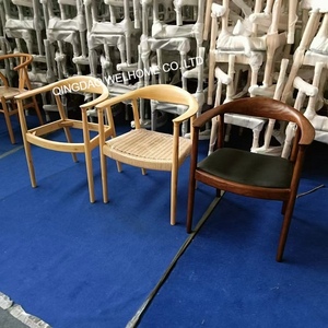 Chaise de salle à manger en bois massif de style médiéval pour restaurant, hôtel, avec siège rembourré, chaise présidentielle <span class=keywords><strong>Kennedy</strong></span> en bois pour la maison - Product Image 6