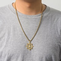 Collier Pendentif Nœud de Sorcière Spirale Viking en Acier Inoxydable Doré, Triskelion Nordique, Bijou Bohème Tendance pour Femme, Idéal pour le Quotidien