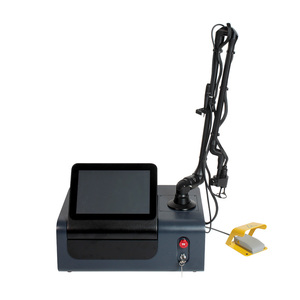 Machine laser CO2 fractionnée portable pour le rajeunissement cutané en clinique, le resurfaçage, l'élimination des vergetures et la découpe des grains de beauté - Product Image 4