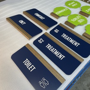 ป้าย<span class=keywords><strong>ห้องน้ำ</strong></span>อะคริลิคสแตนเลสลายไม้ป้ายห้องน้ำสำหรับผู้ชายขนาด100มม. x 180มม. ป้ายประตูห้องน้ำ - Product Image 4