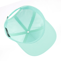 Gorra de Golf Premium Personalizada, Estilo Country Club, 5 Paneles, Visera Plana, Bordado 3D, Tela Elástica, Logotipo Personalizado, Fabricante