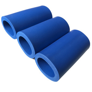 Tube moussant NBR avec poignée antidérapante, sur mesure pour usage industriel - Product Image 4