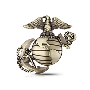 Emblemas de Coche con Logotipo de Empresa de Nuevo Diseño, con Tornillo, Chapado en Oro, OEM/ODM, Esmalte Duro - Product Image 3