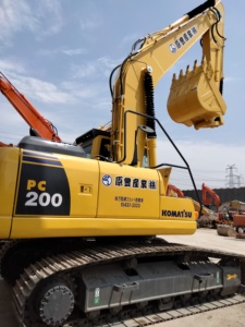 Komatsu PC 200รถขุดรถขุดมือสองจากญี่ปุ่นใช้รถขุดตีนตะขาบ Komatsu PC200-8 PC200-8N1 PC240 - Product Image 4