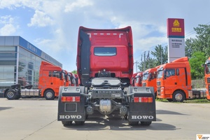 Camión Grúa de Carga HOWO T7h 380HP, Tractor de Terminal de Servicio Pesado para Logística y Puerto - Product Image 5