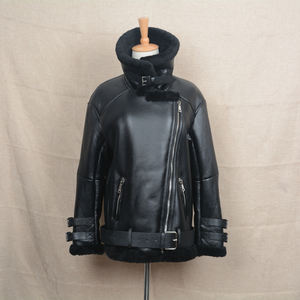 Giacca di <span class=keywords><strong>Pelle</strong></span> da <span class=keywords><strong>Donna</strong></span> alla Moda in Vera <span class=keywords><strong>Pelle</strong></span> di Agnello <span class=keywords><strong>e</strong></span> Montone, <span class=keywords><strong>Cappotto</strong></span> Invernale Personalizzato con <span class=keywords><strong>Pelliccia</strong></span> - Product Image 2